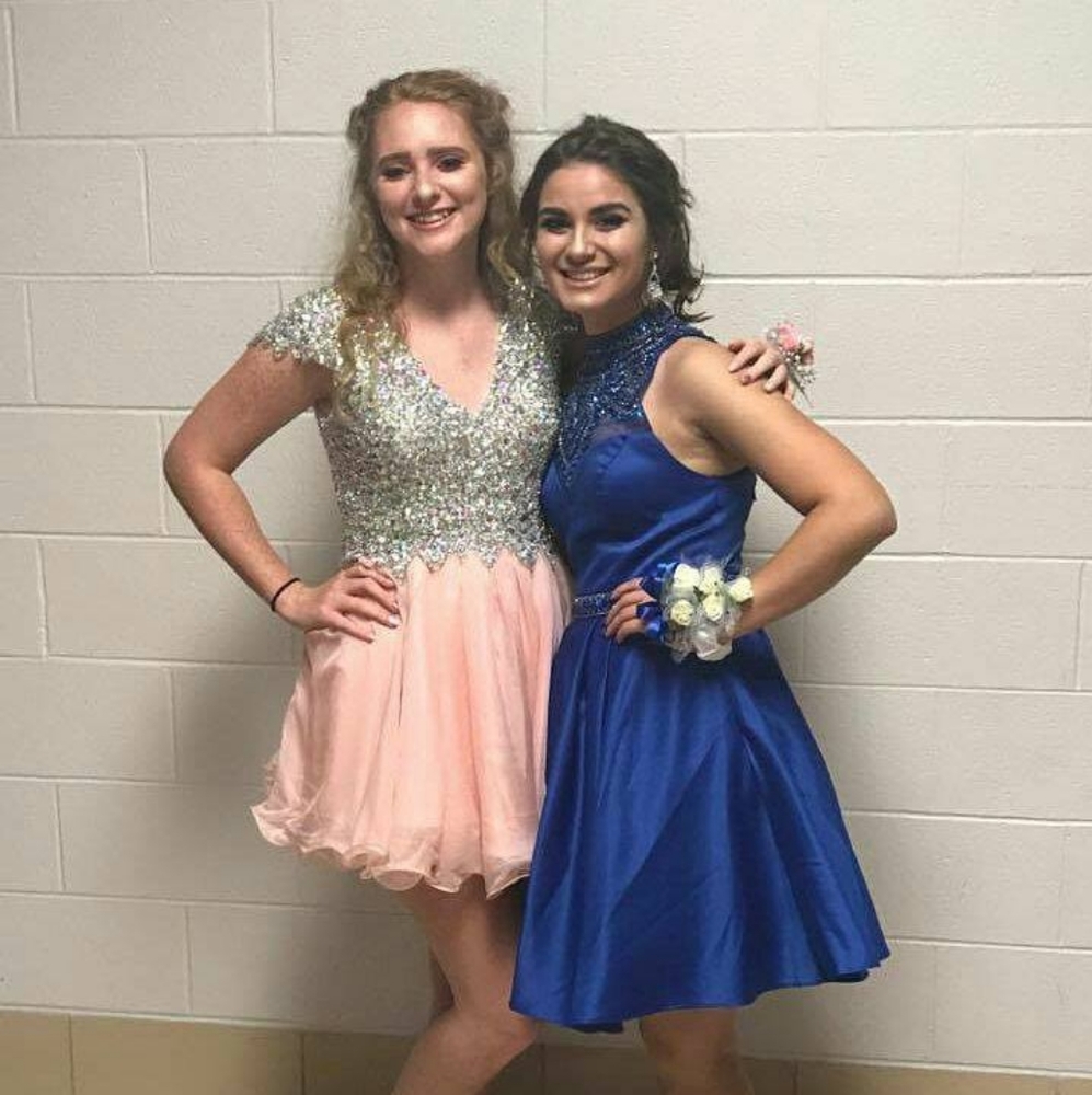 Homecoming dress - Picture 4 of 4